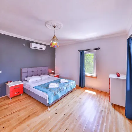 וילה Grando 2 קס